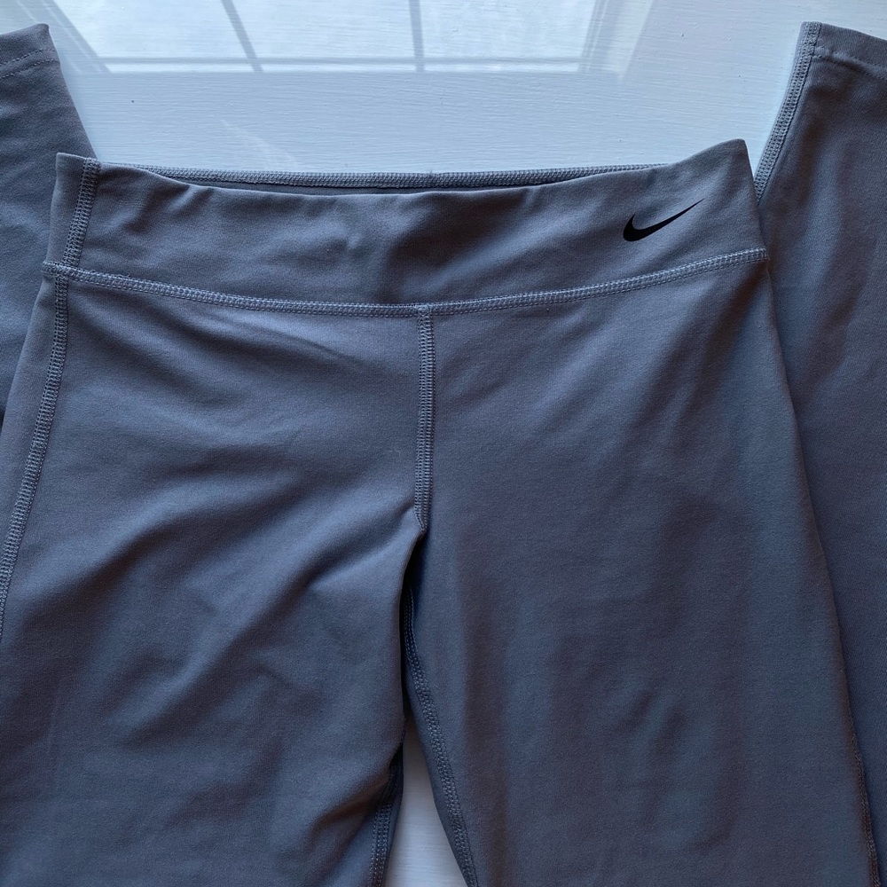 Nike dri fit gray 3/4 leggings